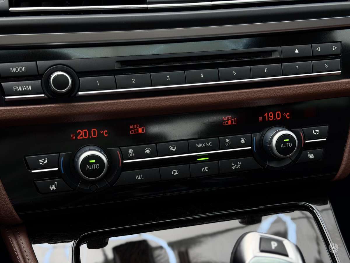 BMW 520, 2.0 l., Седан