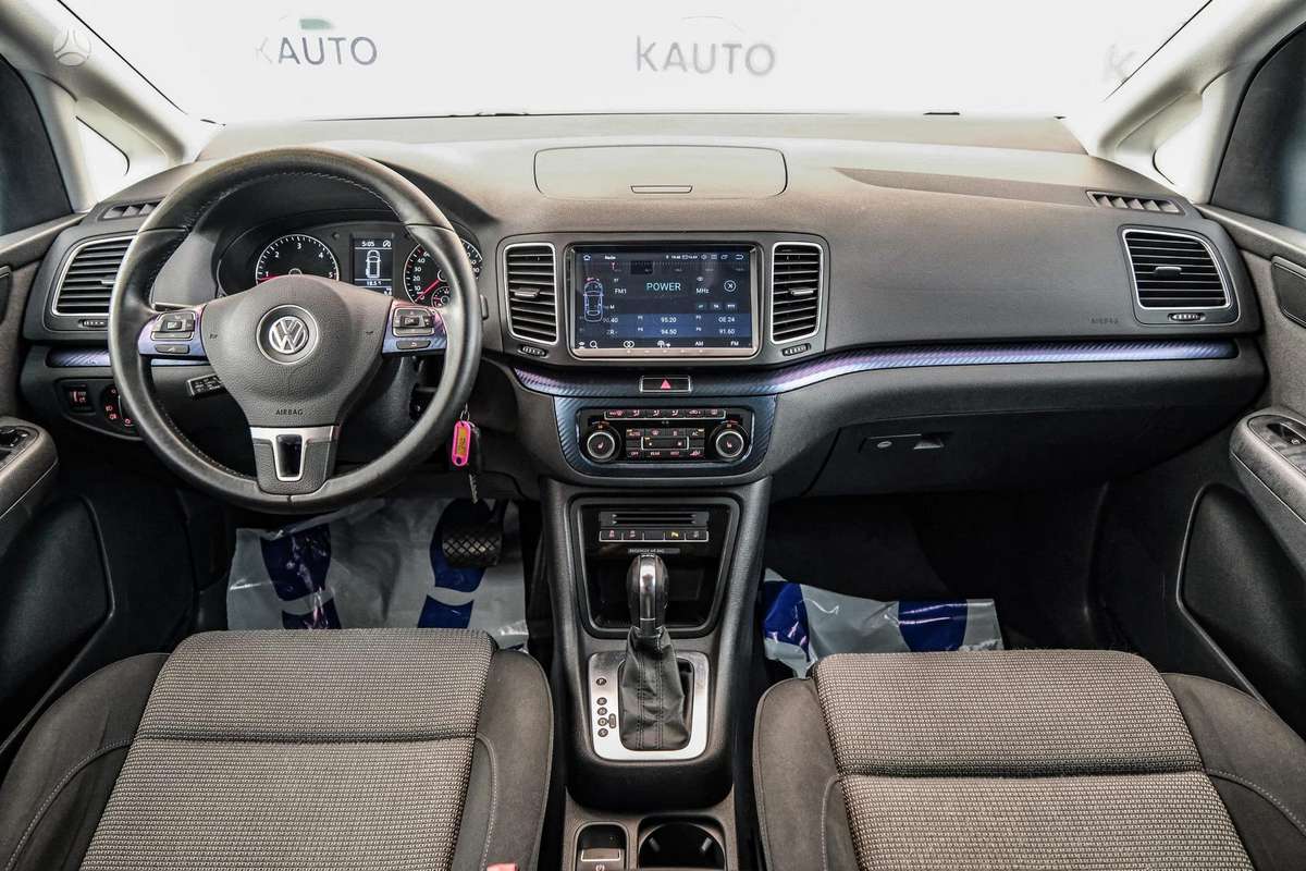 Volkswagen Sharan - 8