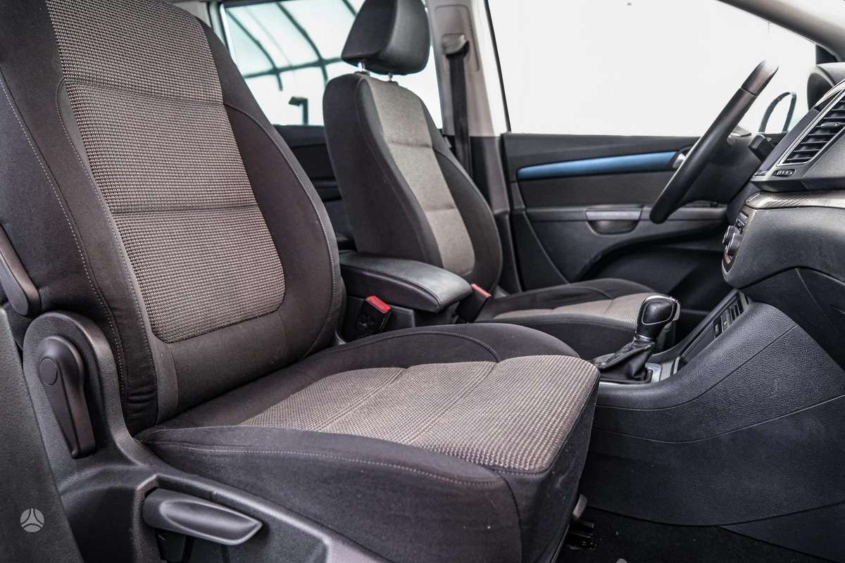 Volkswagen Sharan - 12