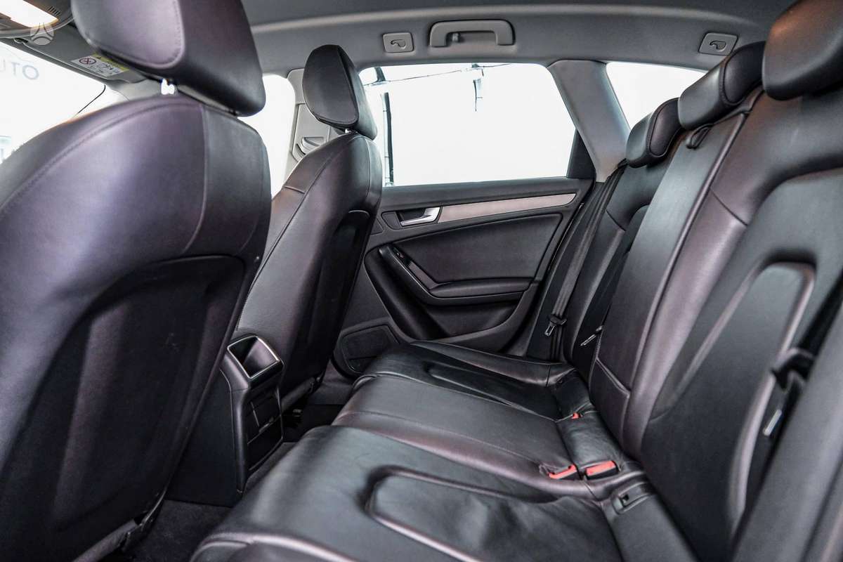 Audi A4, 2.0 l., Универсал
