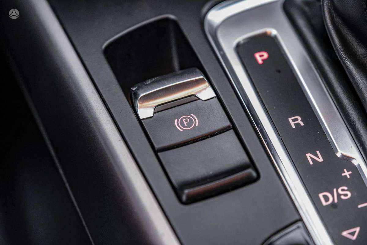 Audi A4, 2.0 l., Универсал