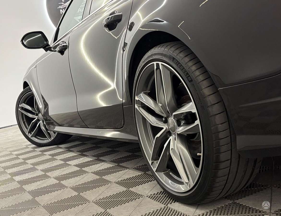 Audi A7, 3.0 l., Хэтчбек