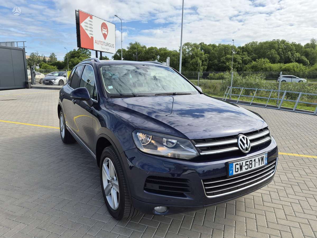 Volkswagen Touareg - 2