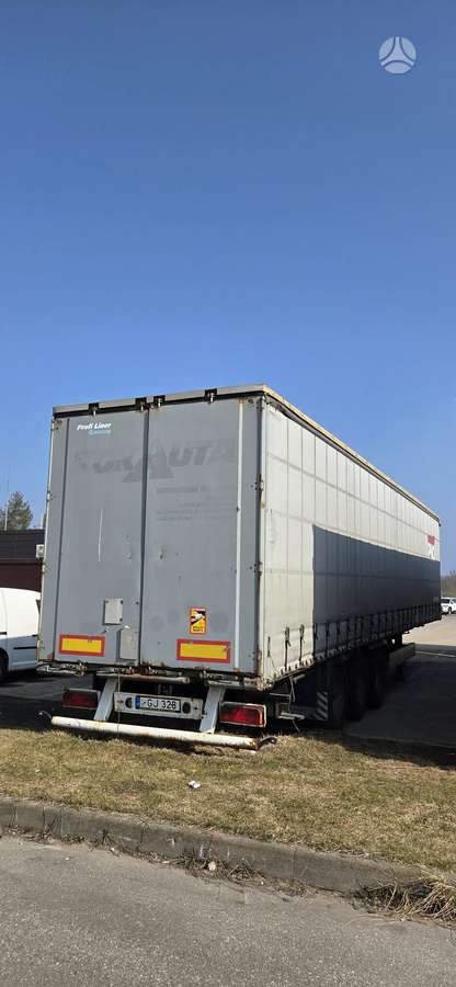 Krone, curtainsider with dropside