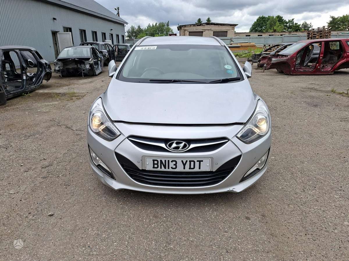 Hyundai i40 dalimis. Engine code d4fd color code n3s
