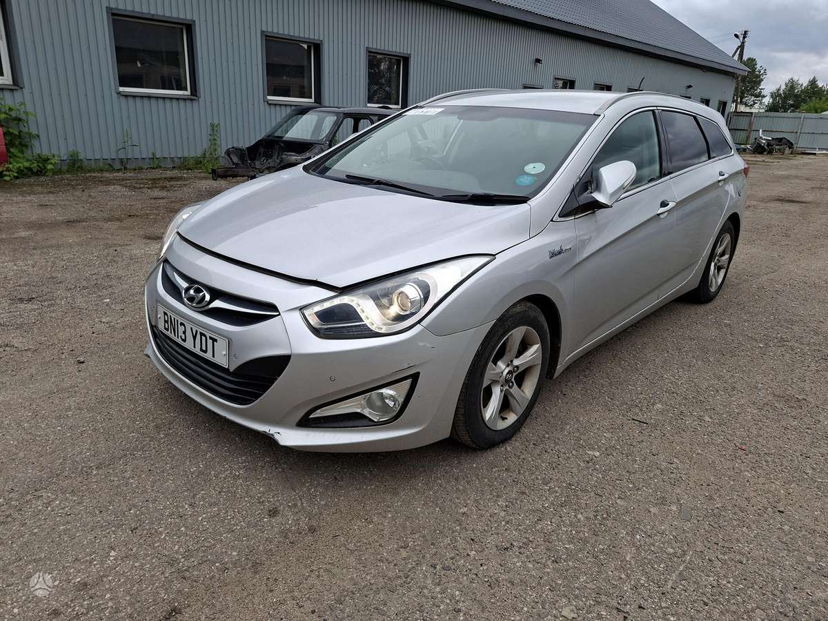 Hyundai i40 dalimis. Engine code d4fd color code n3s