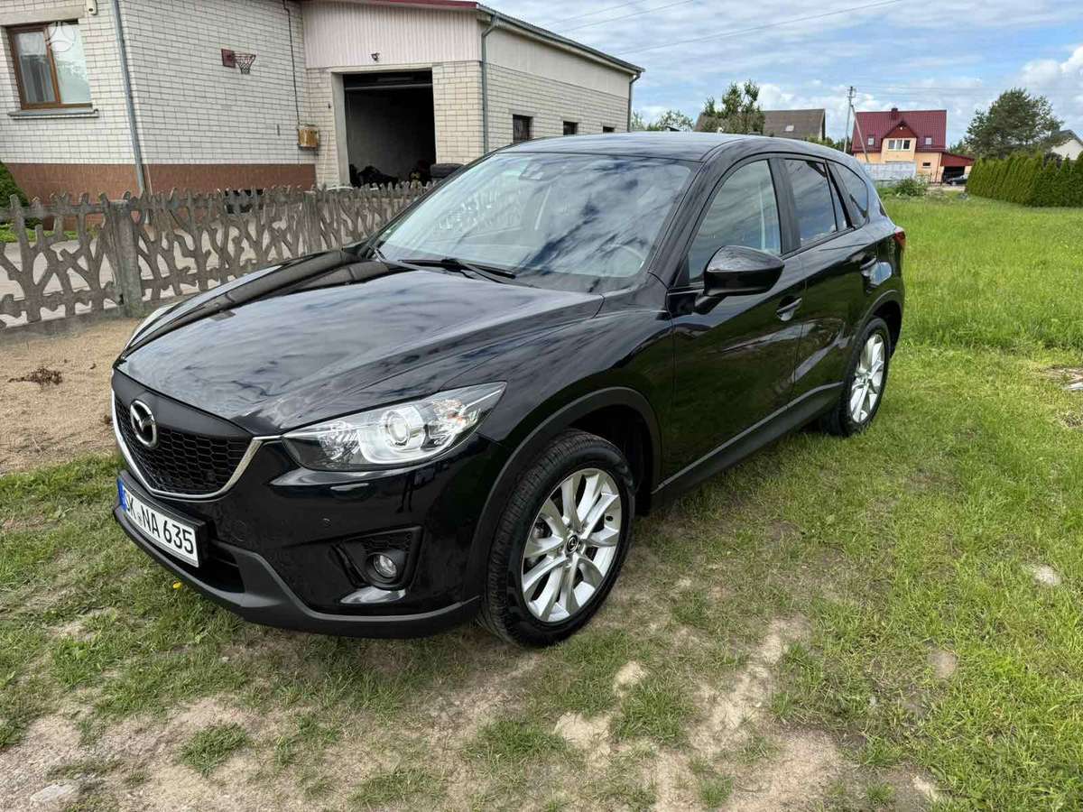 Mazda CX-5, 2.2 l., off-road / crossover