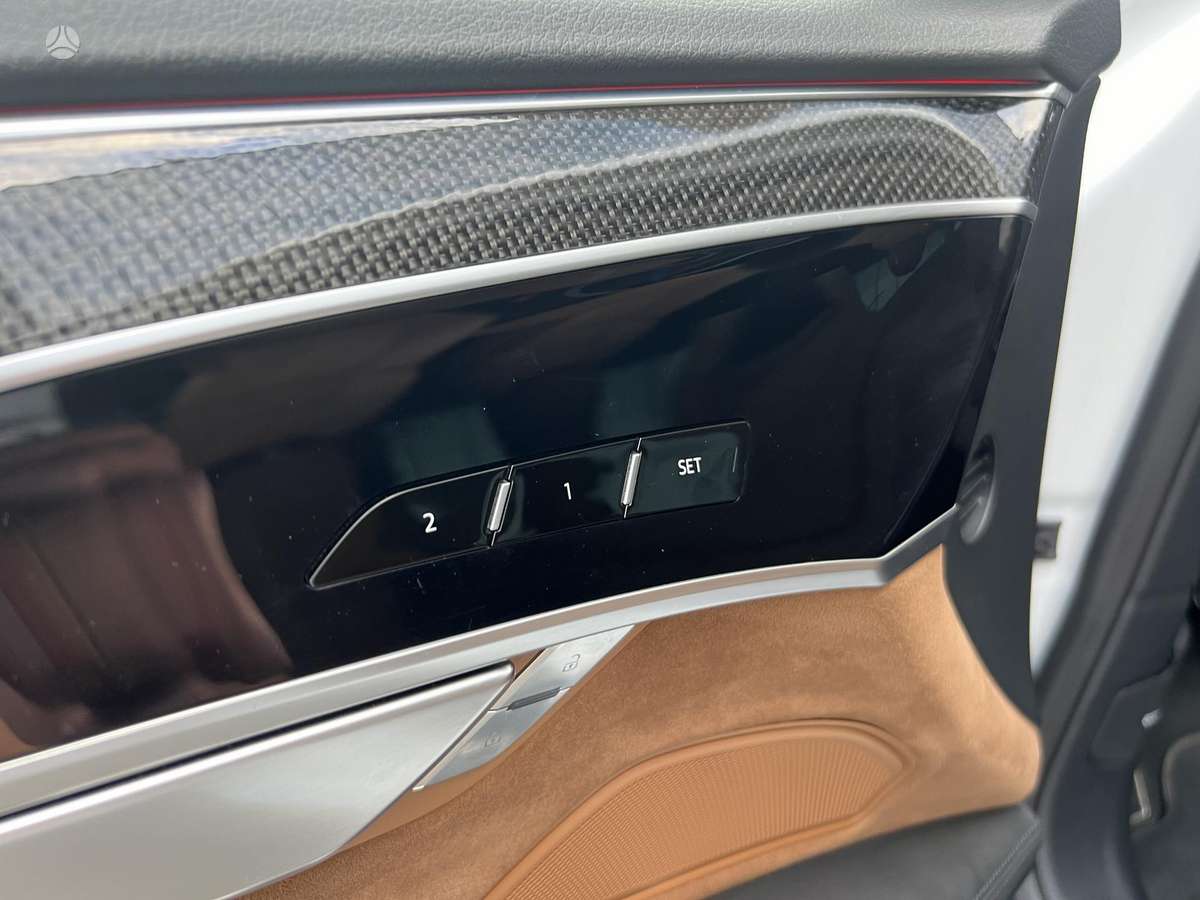 Audi S8, 4.0 l., Седан