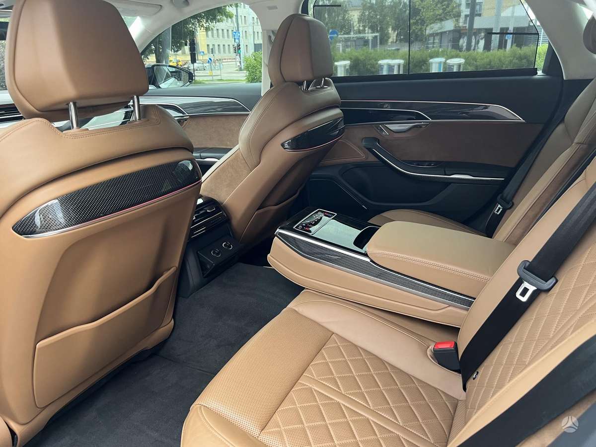 Audi S8, 4.0 l., Седан