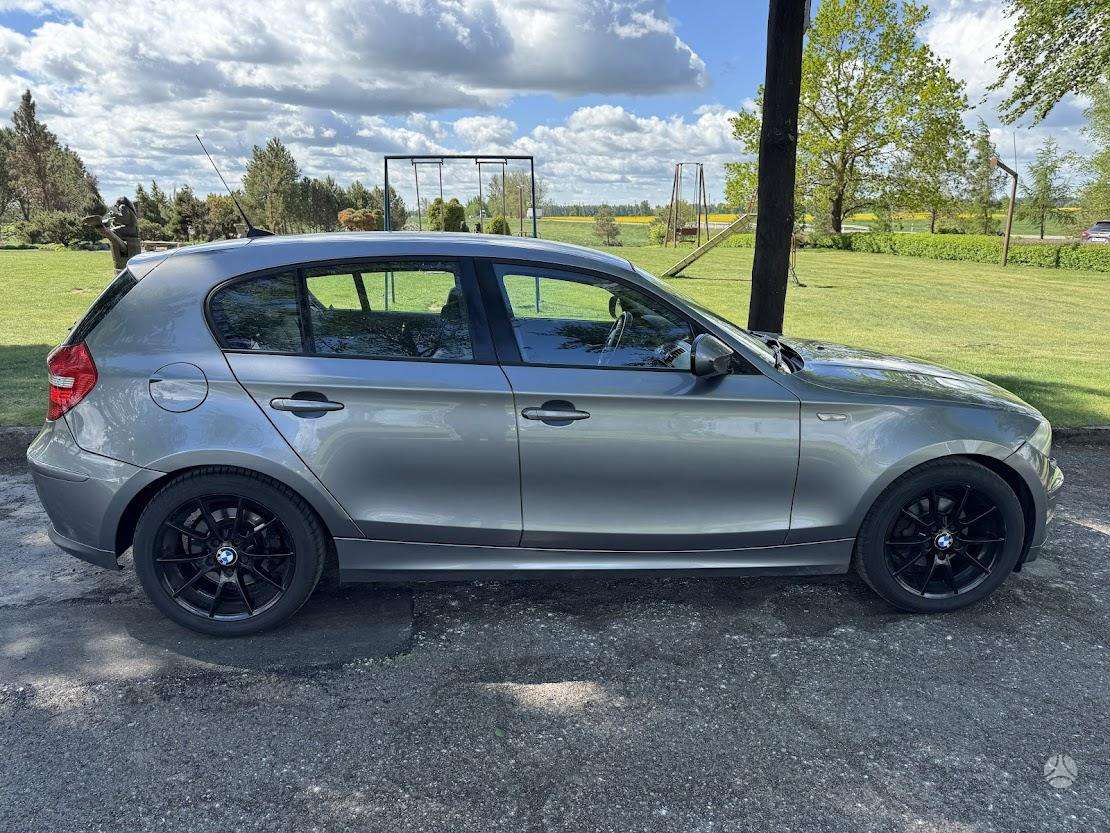 BMW 118, 2.0 l., hatchback