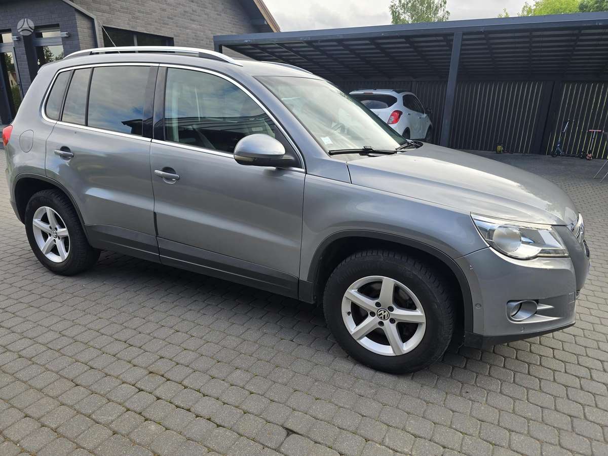 Volkswagen Tiguan - 5