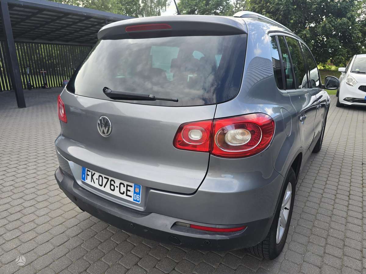 Volkswagen Tiguan - 7
