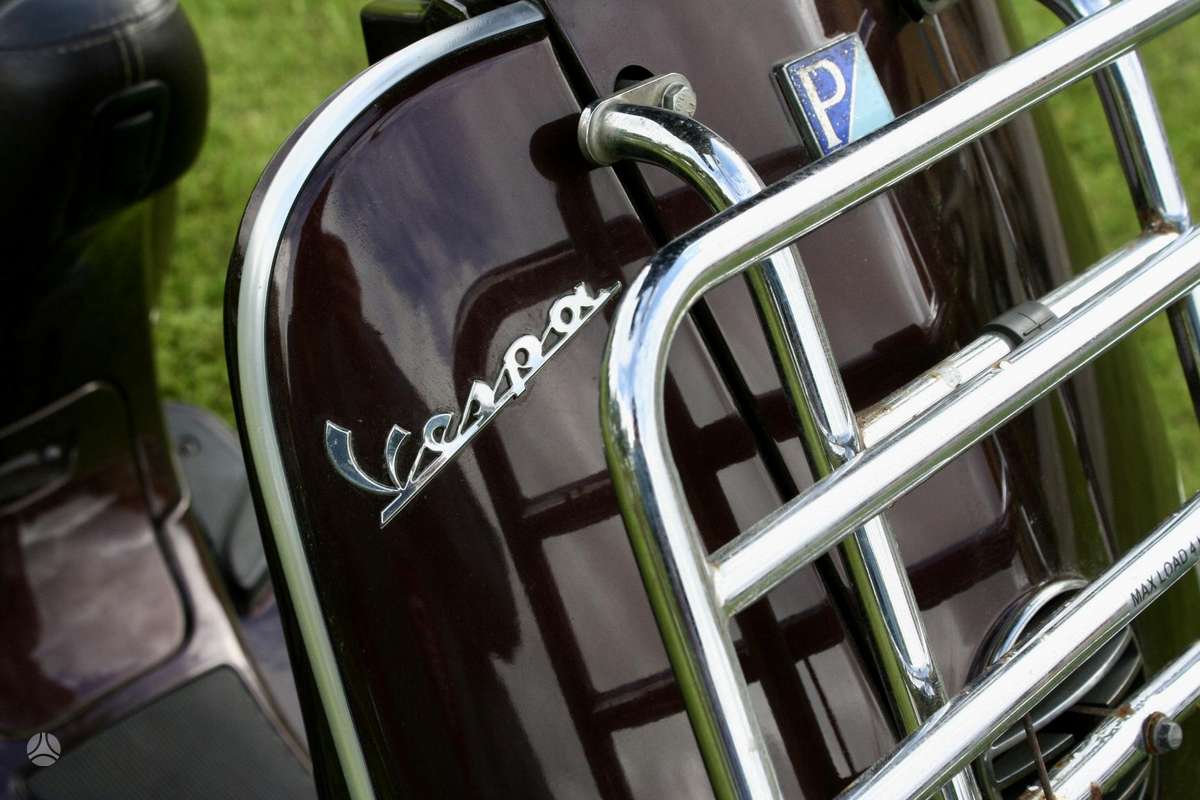 Piaggio Vespa 50cc, scooters / mopeds