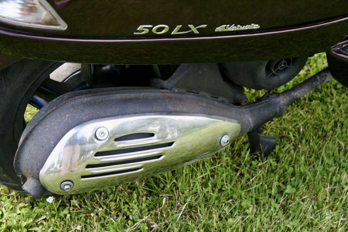 Piaggio Vespa 50cc, scooters / mopeds