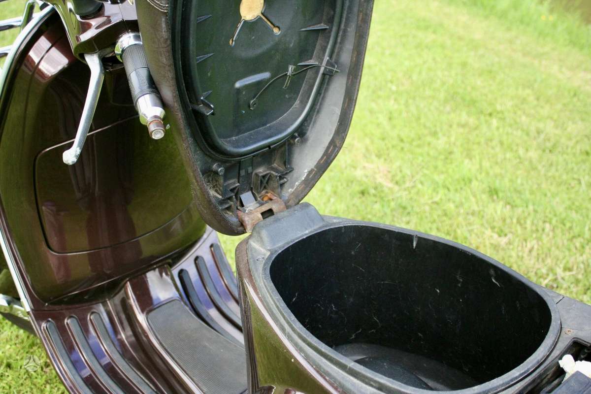 Piaggio Vespa 50cc, мотороллеры / мопеды