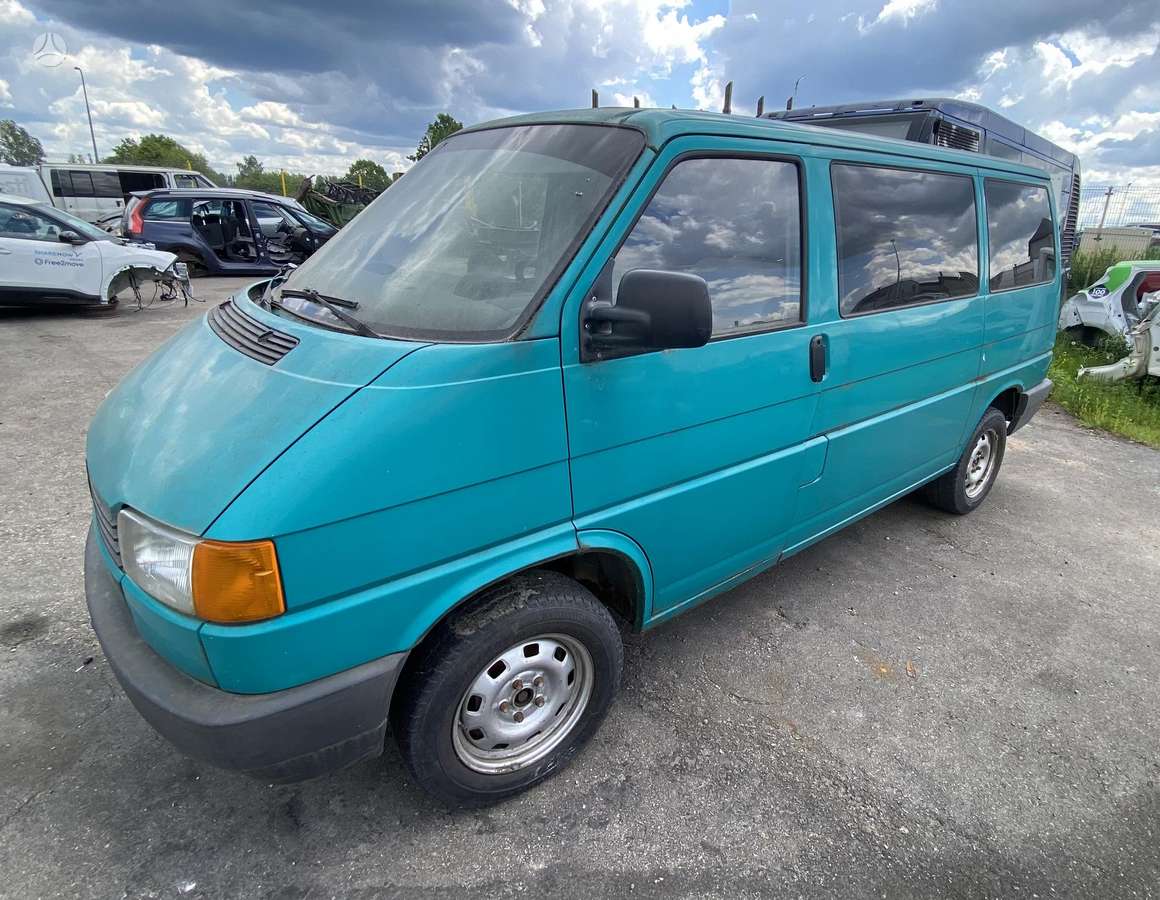Volkswagen Transporter по частям