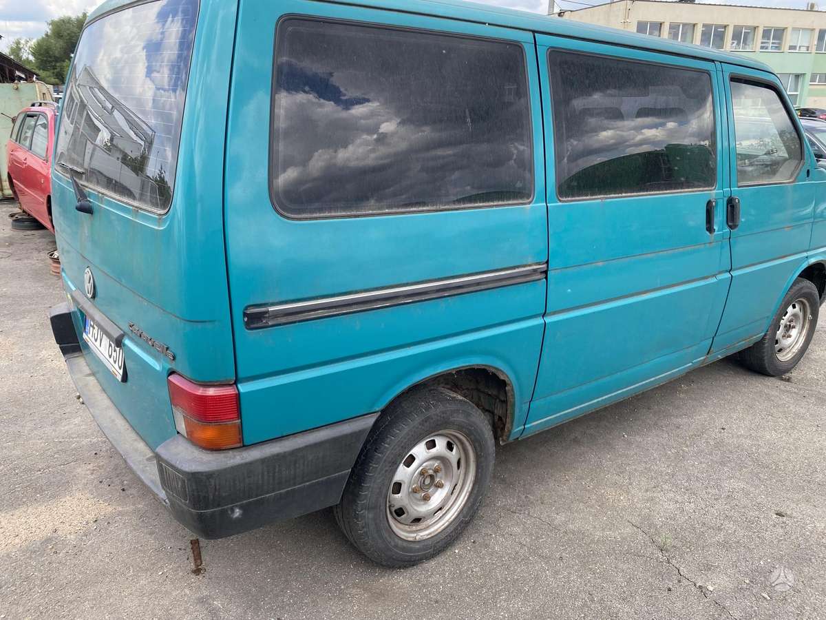 Volkswagen Transporter по частям