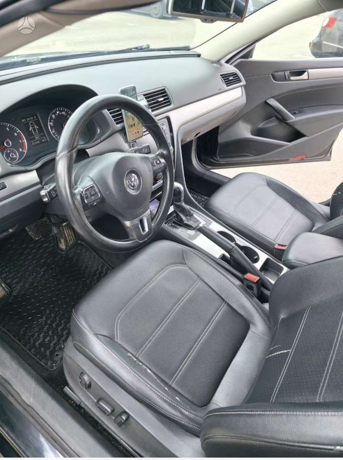 Volkswagen Passat - 6