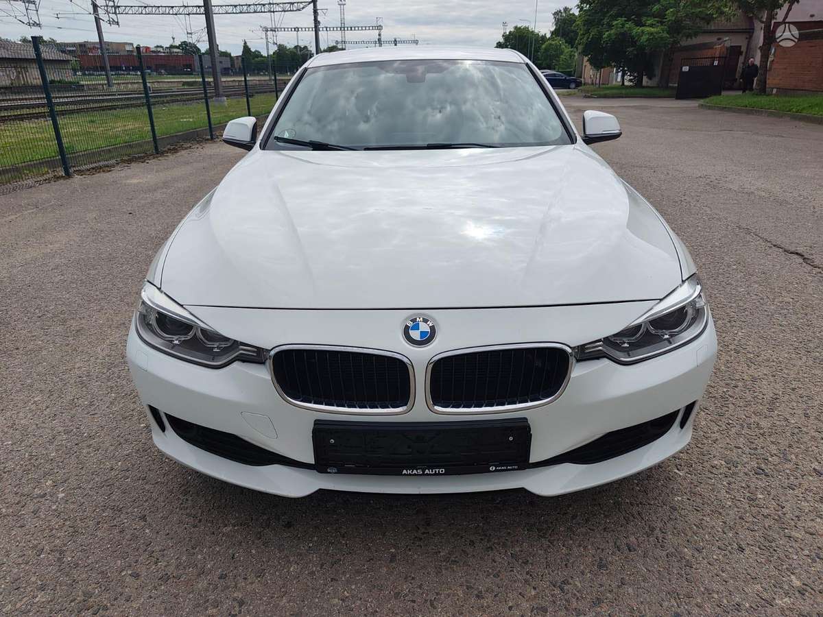 BMW 320, 2.0 l., Седан