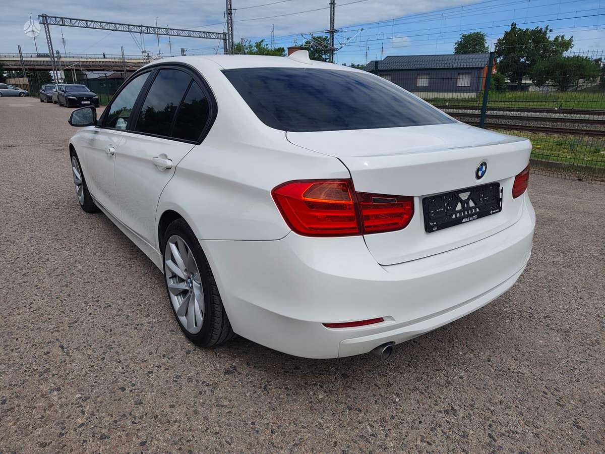 BMW 320, 2.0 l., Седан