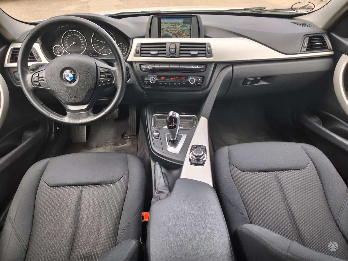 BMW 320, 2.0 l., Седан