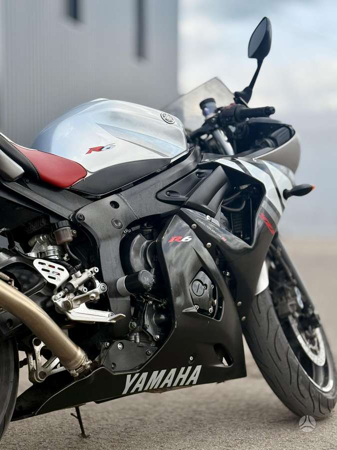 Yamaha R6, superbikes