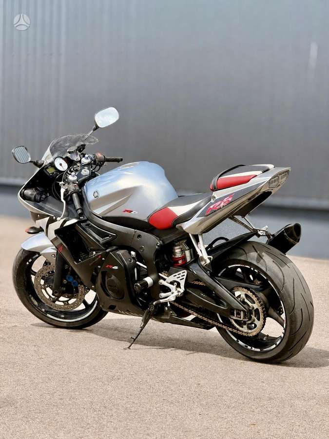 Yamaha R6, superbikes