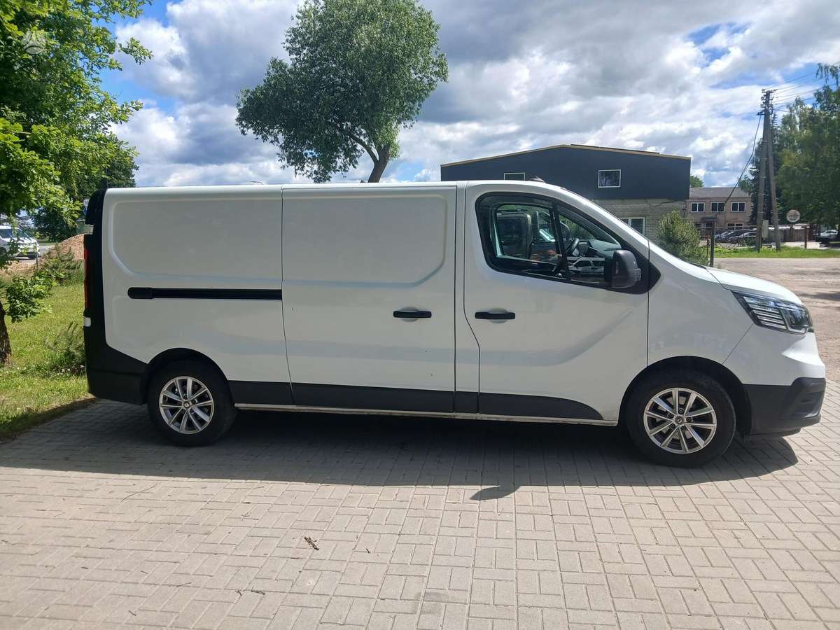 Renault Trafic, 2.0 l., mpv / minivan