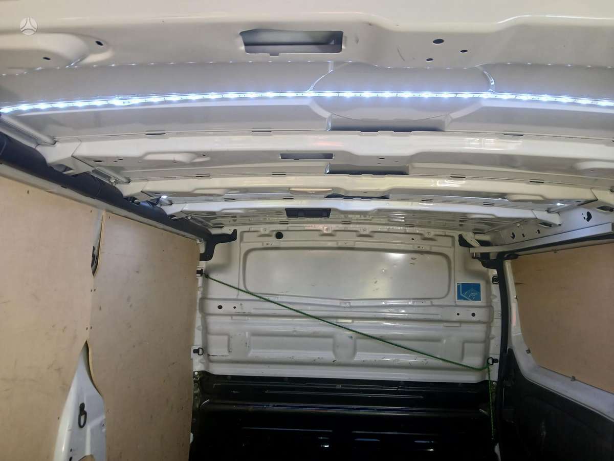 Renault Trafic - 8