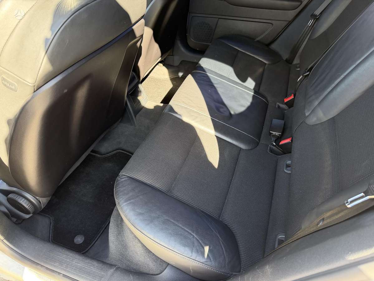 Audi A3, 1.8 l., hatchback