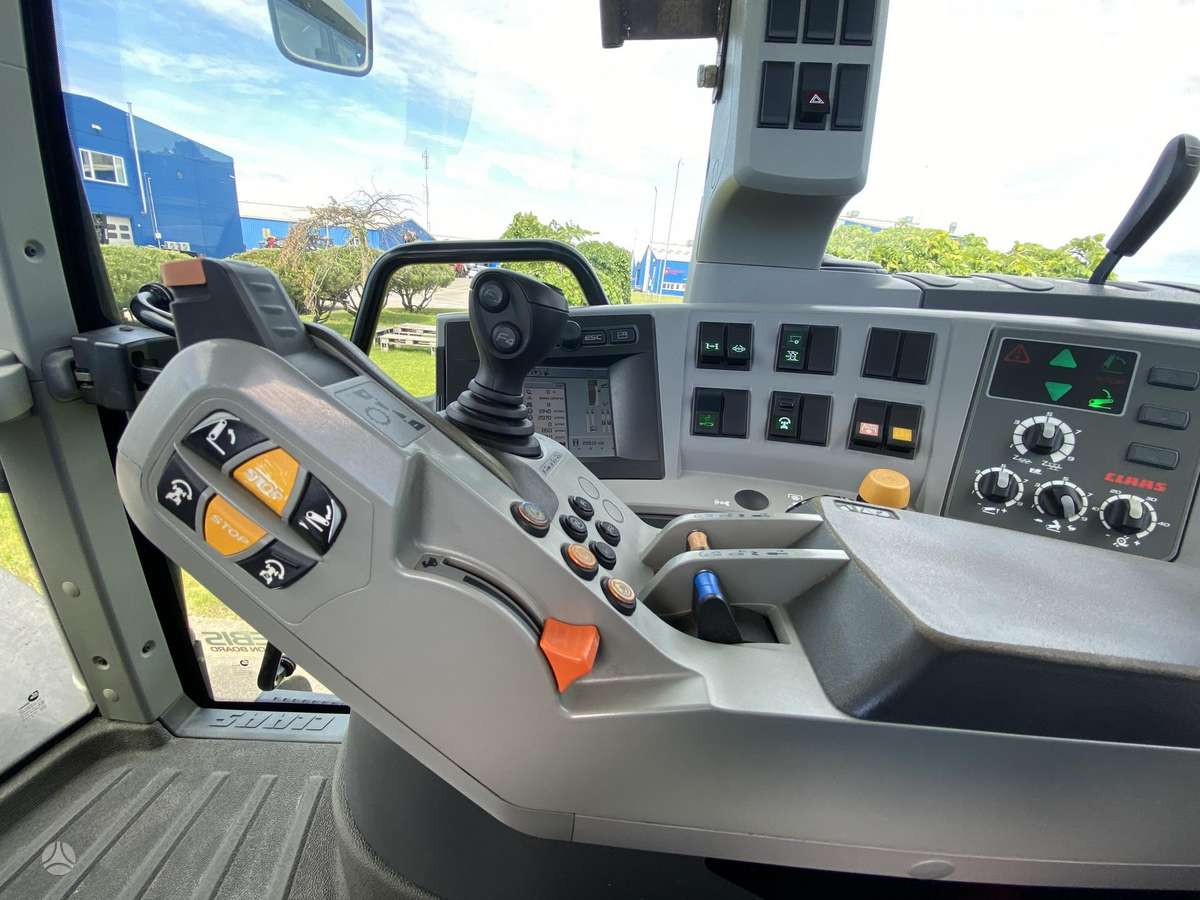 Claas Axion 850, тракторы