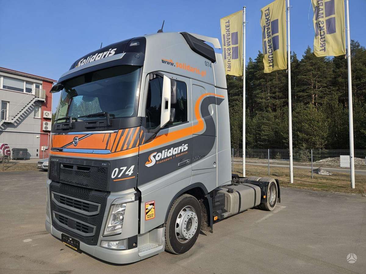 Volvo FH 500 XL MEGA, double sleeper