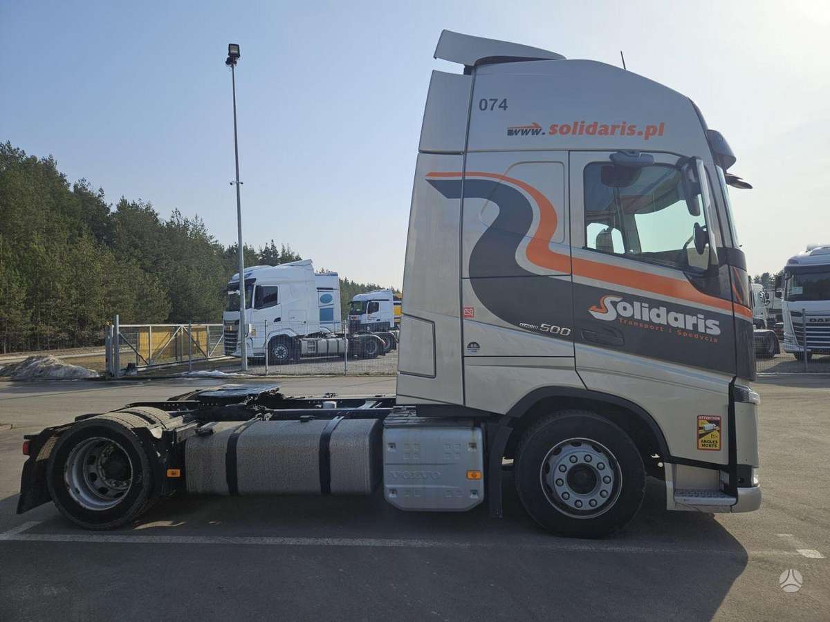 Volvo FH 500 XL MEGA, double sleeper