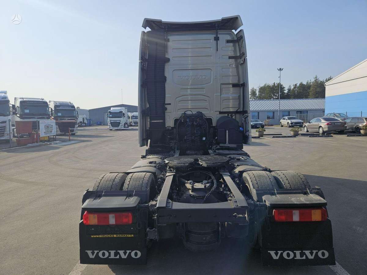 Volvo FH 500 XL MEGA, double sleeper
