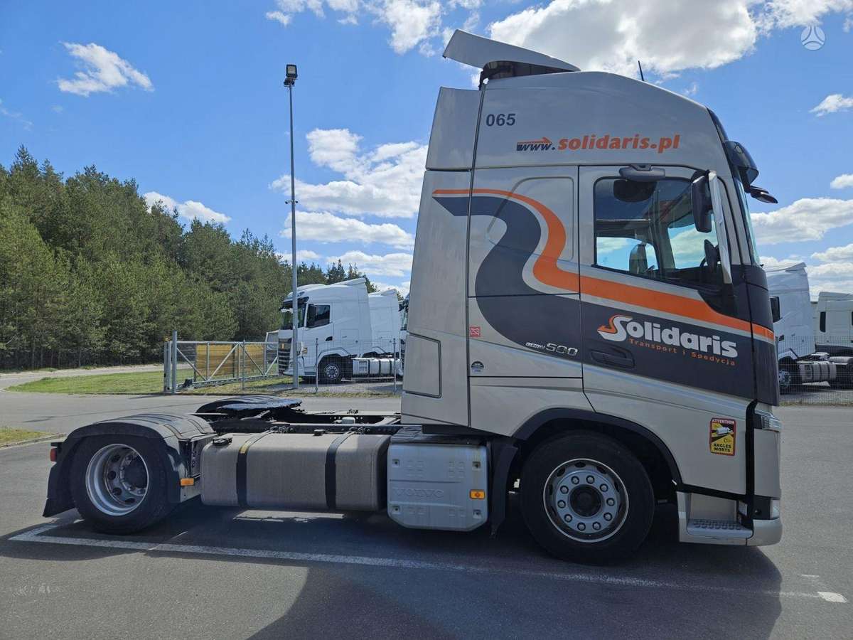Volvo FH 500 XL MEGA, double sleeper