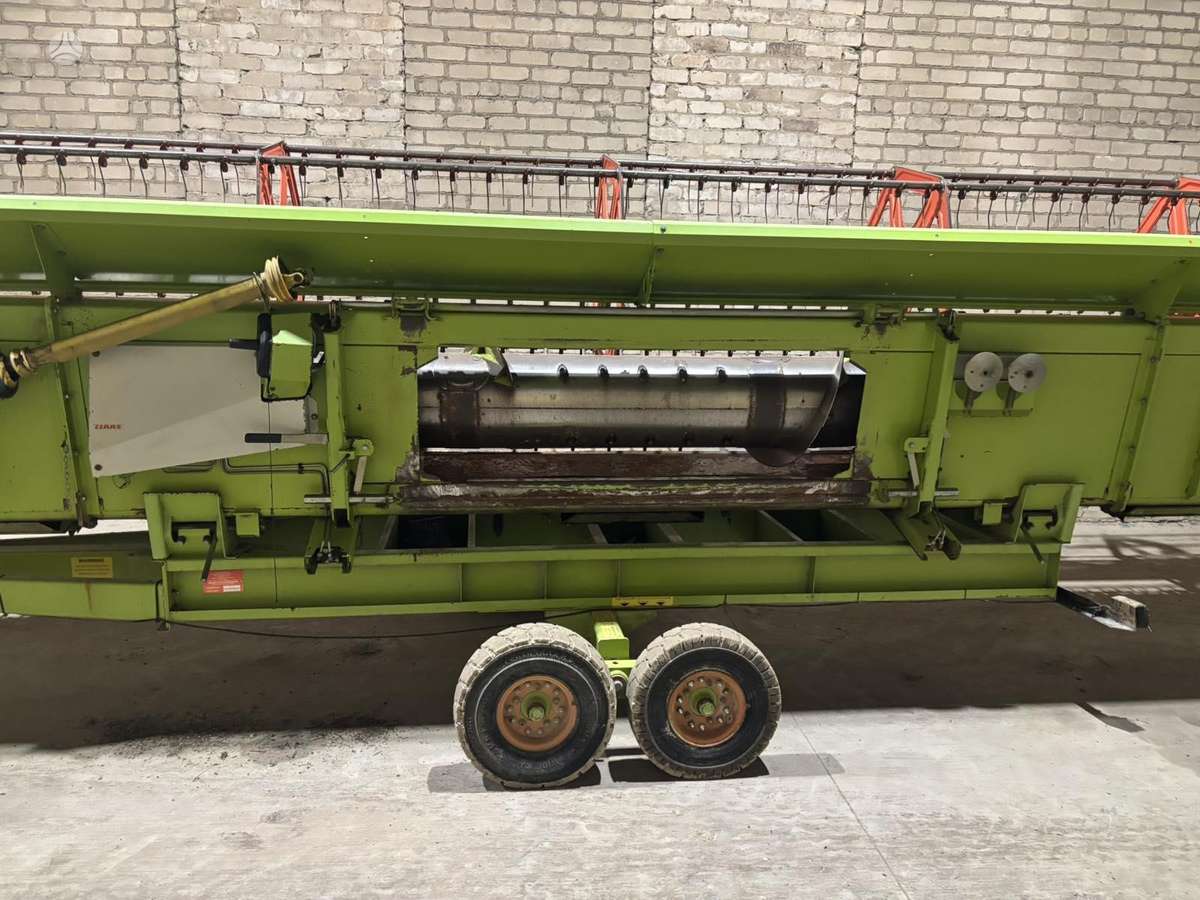 Claas 580tt, kombainai