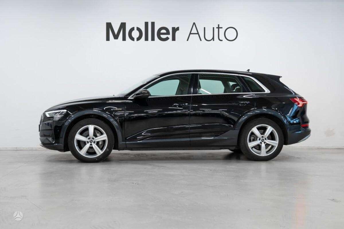 Audi e-tron, Внедорожник / Кроссовер