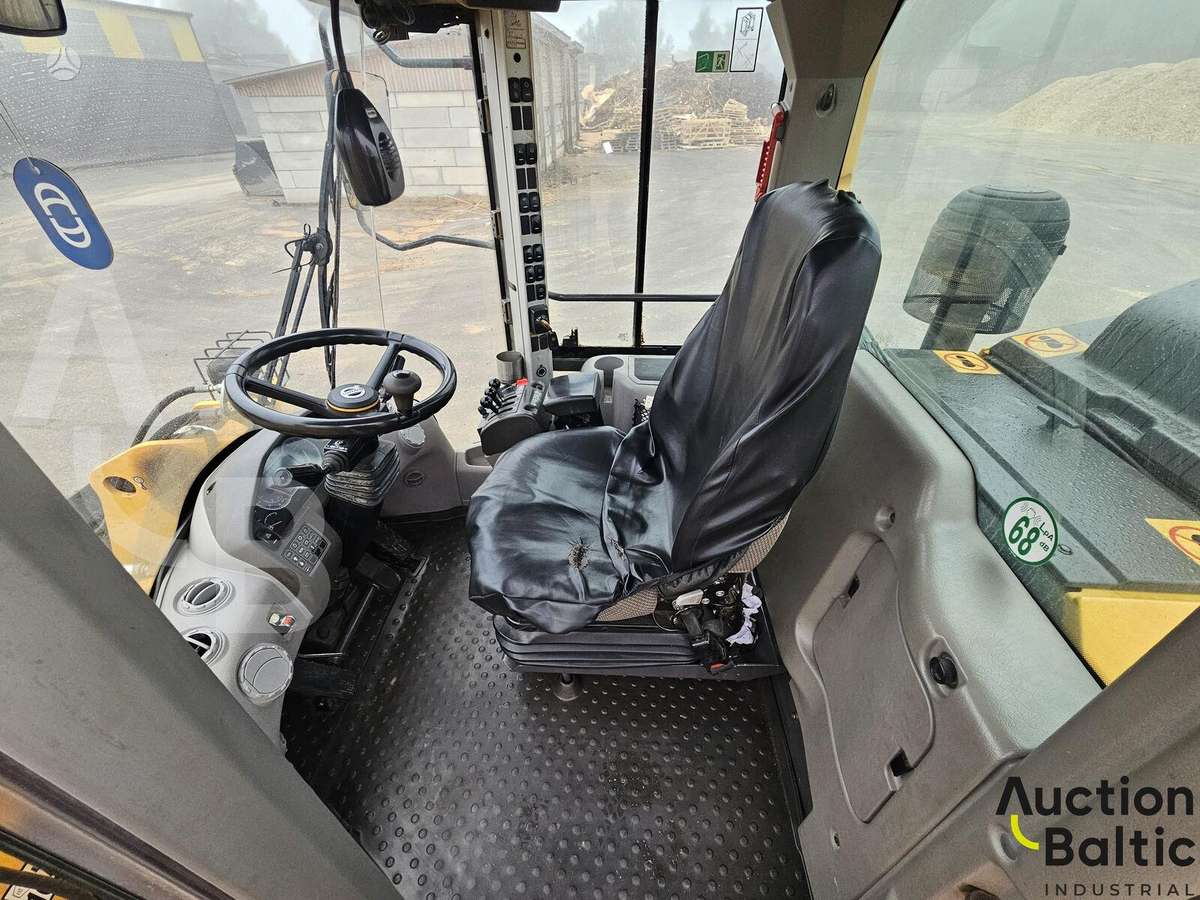 Volvo L 90 H, frontal loader