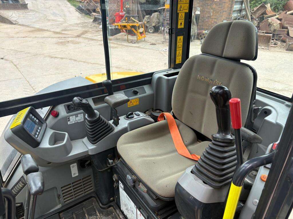 Komatsu PC55 MR -5, экскаваторы