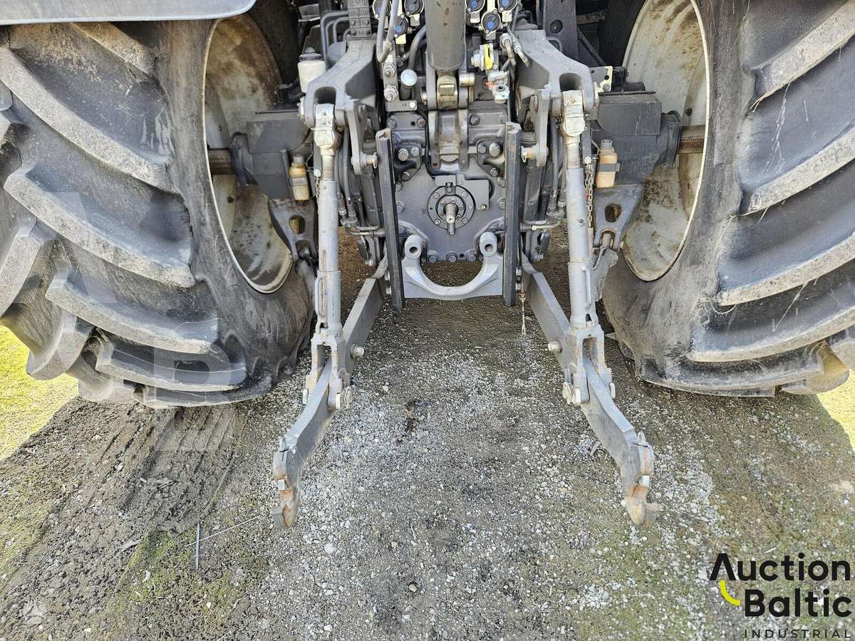 Valtra S374, traktoriai