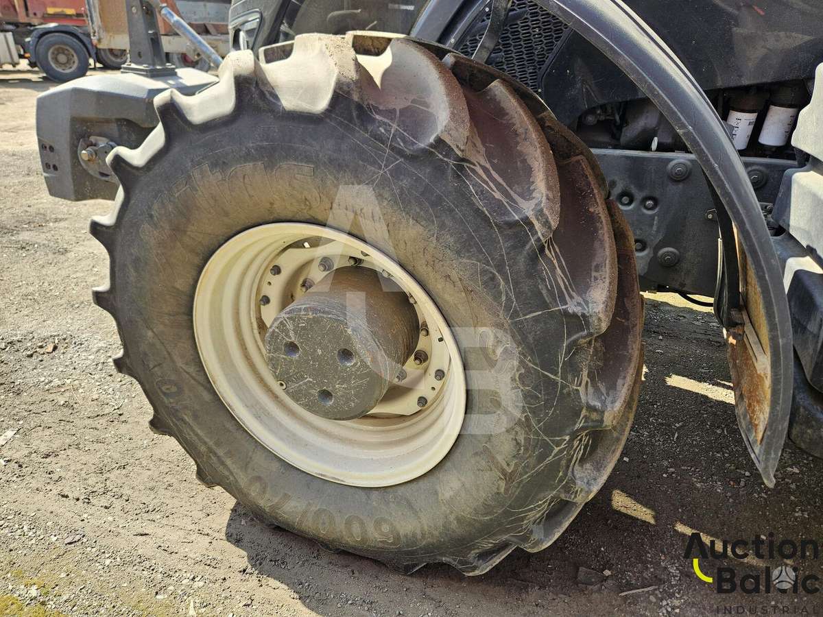 Valtra S374, тракторы