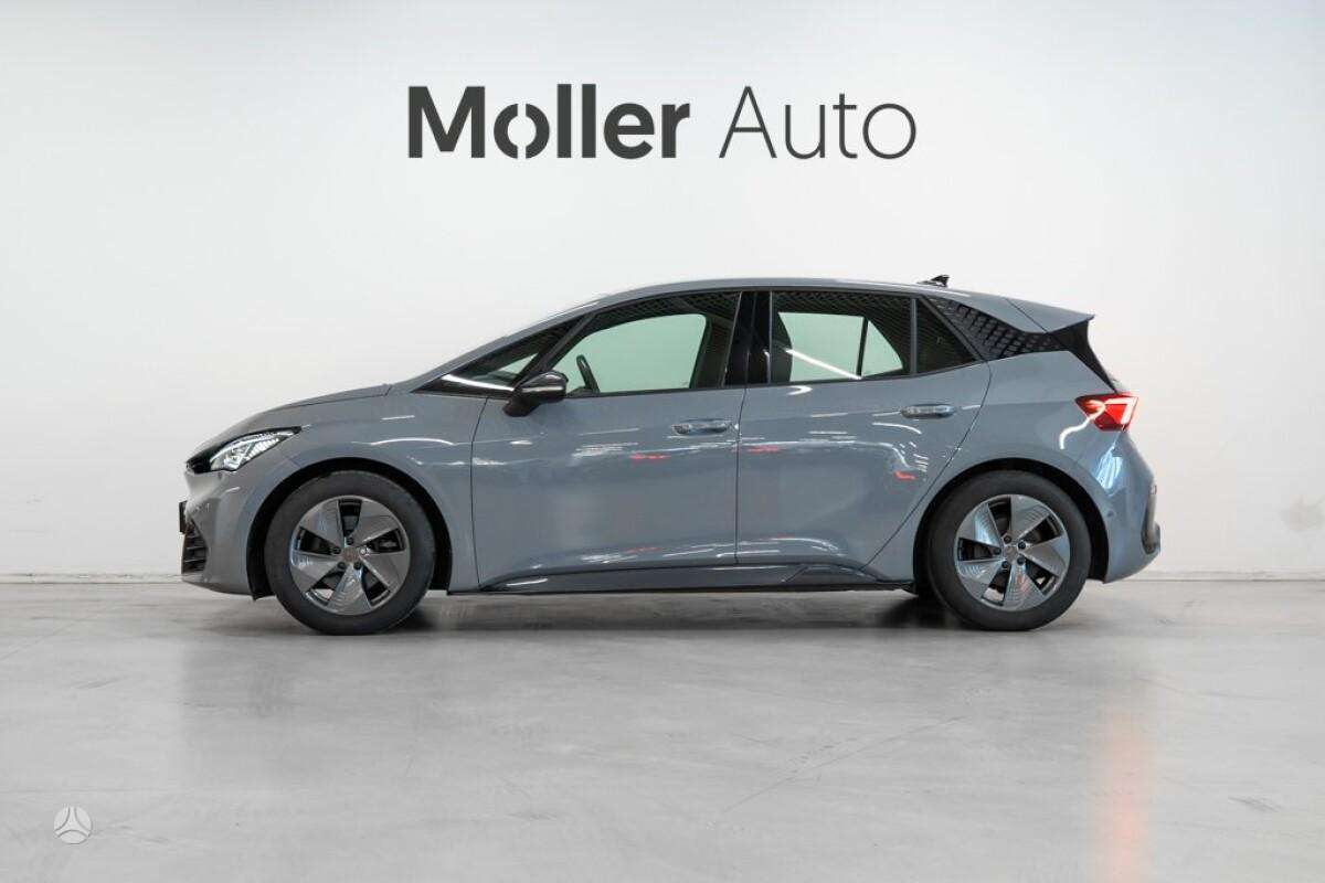 Cupra Born, hatchback