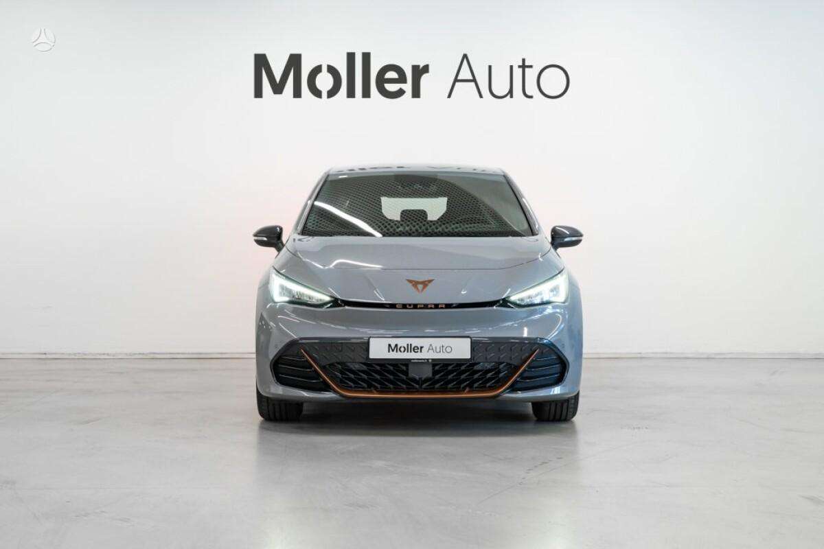 Cupra Born, hatchback