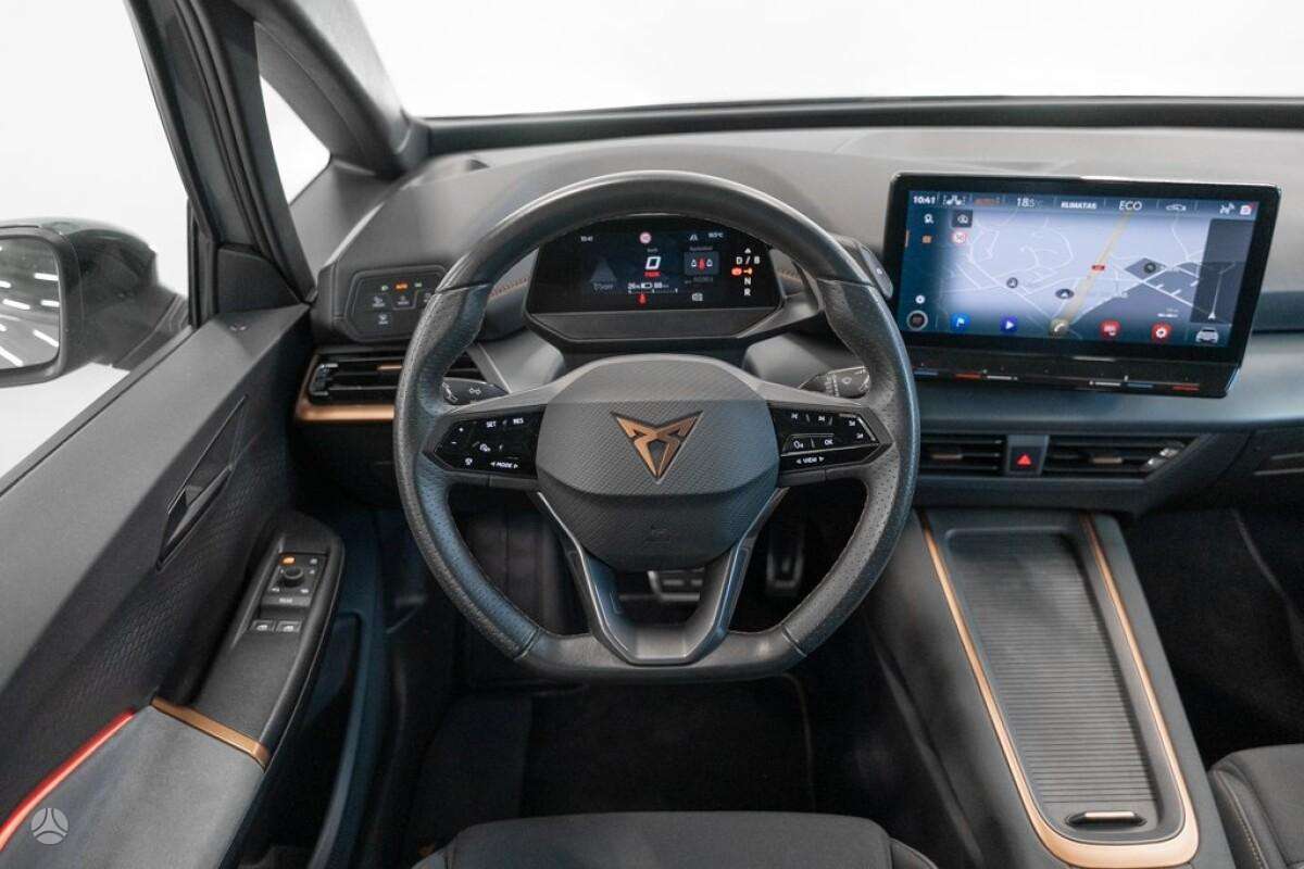 Cupra Born, hatchback