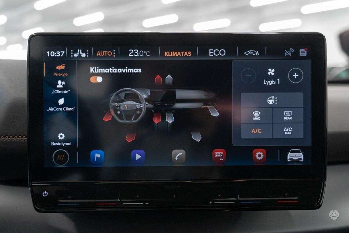 Cupra Born, hatchback
