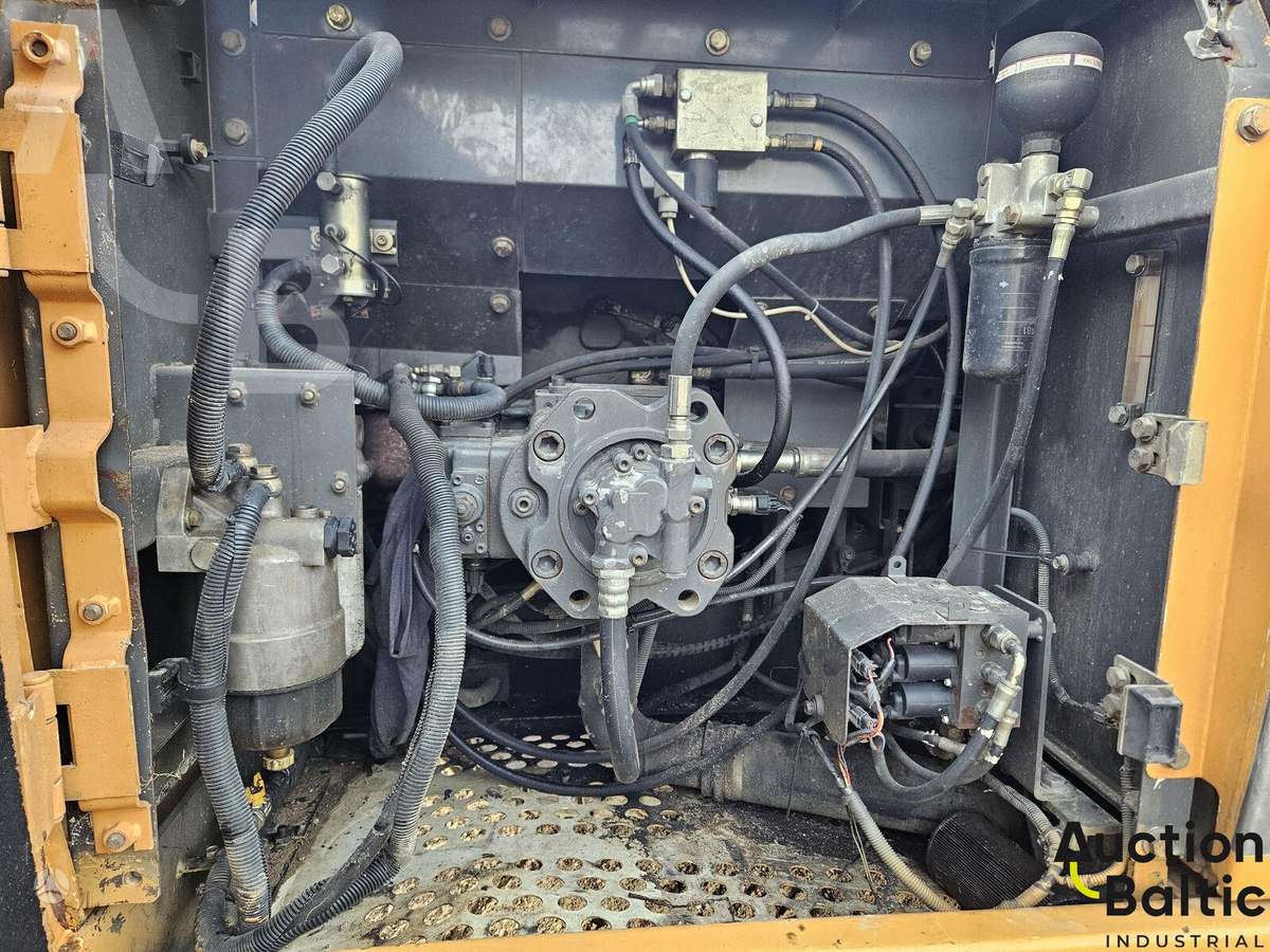 Case CX 210 B, excavator