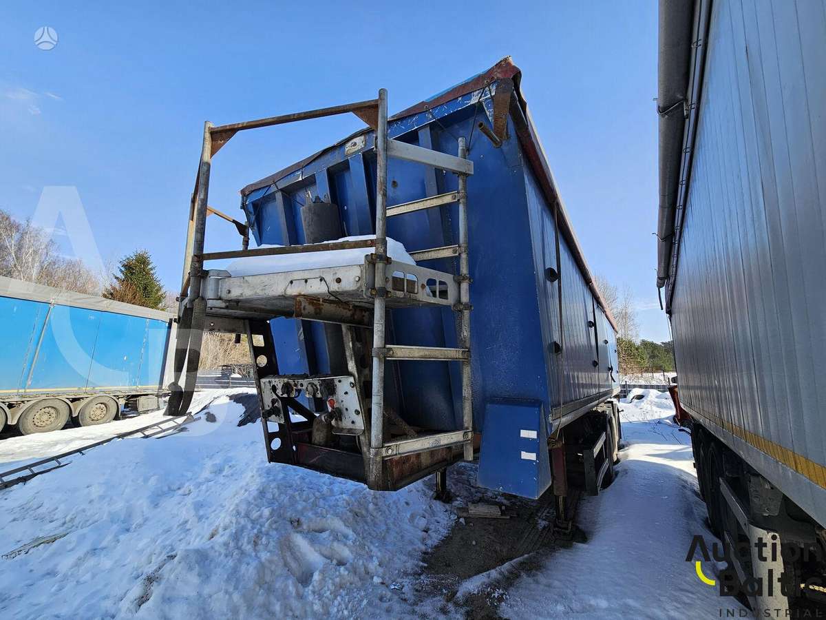 Schmitz SKI 24, самосвалы