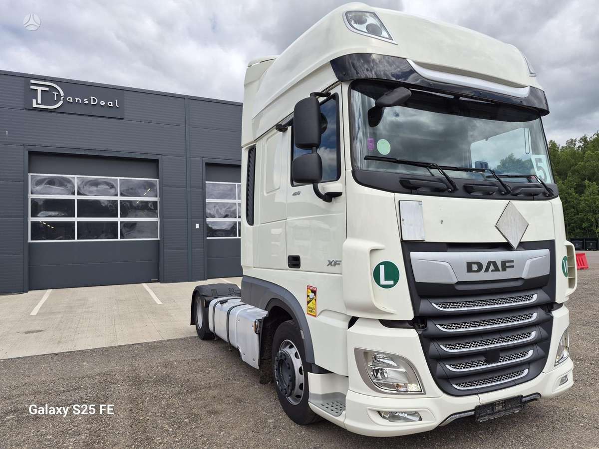 DAF XF106.480 Low Deck, double sleeper