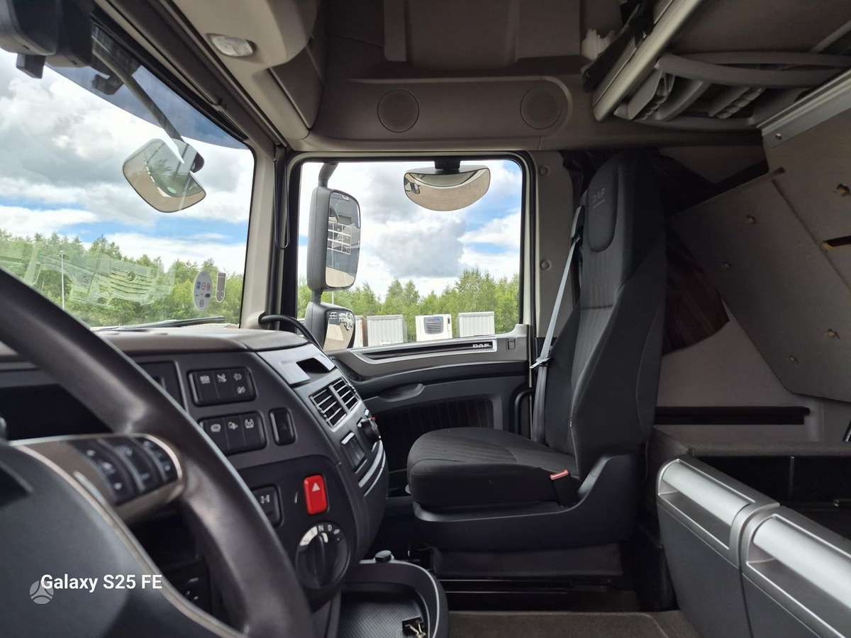 DAF XF106.480 Low Deck, double sleeper