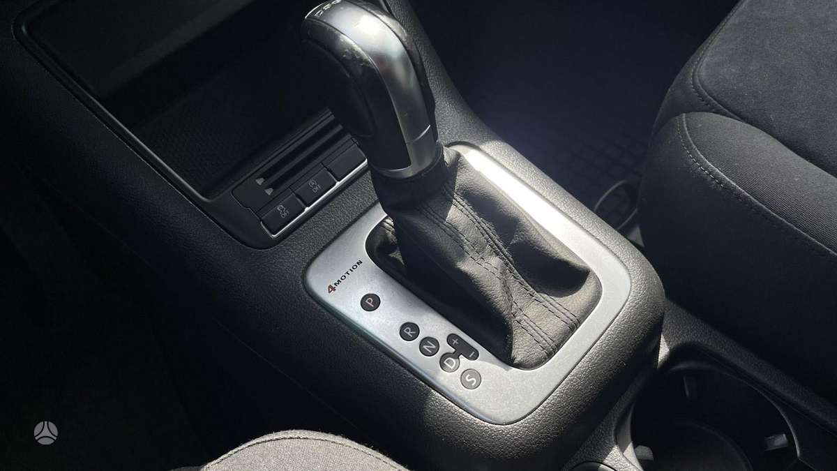 Volkswagen Tiguan - 3